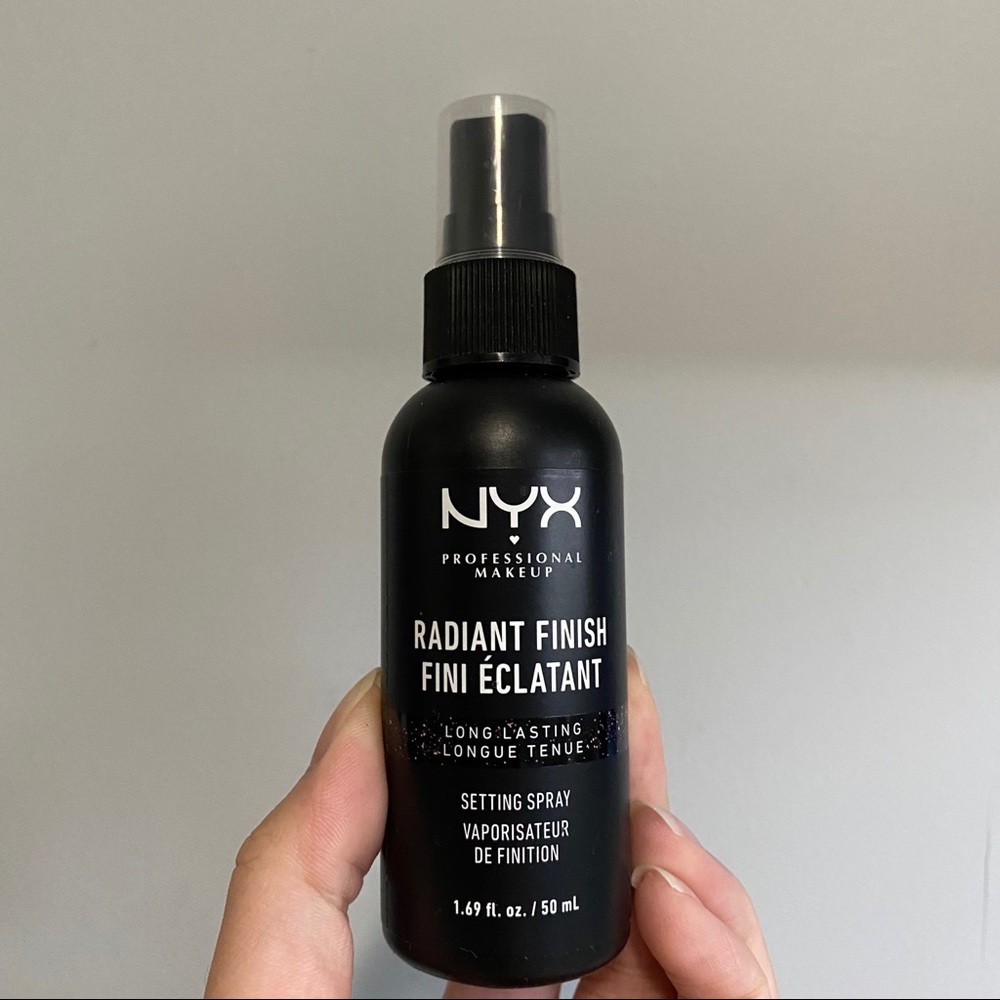 NYX Radiant Finish Setting Spray